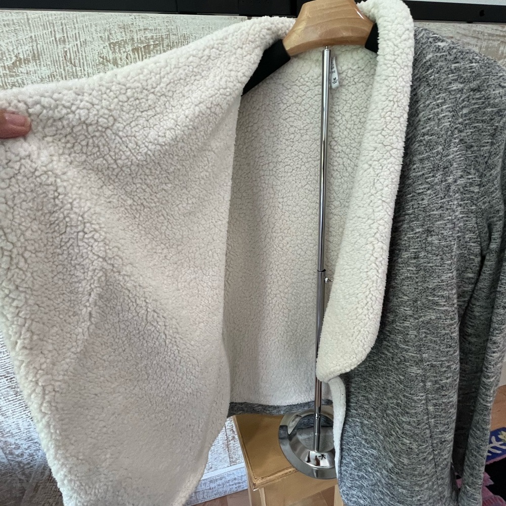 ZSupply Sherpa lined Gray and Cream Open Front Women's Sweater/Blazer -Med - Picture 8 of 8